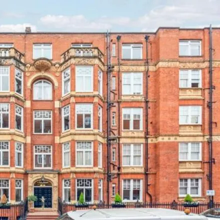 Rent this 3 bed apartment on Montagu Mansions in 2-4 Montagu Mansions, London