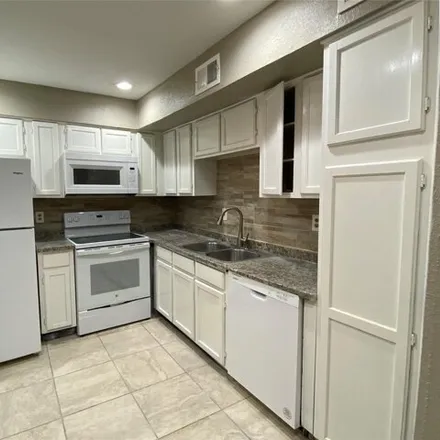 Rent this 1 bed condo on unnamed road in Dallas, TX 75081