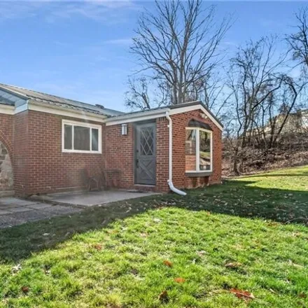 Image 3 - 242 Linden Avenue, O'Hara Township, Allegheny County, PA 15238, USA - House for sale