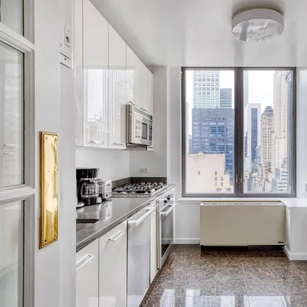 Image 2 - Midtown, New York, NY - House for rent