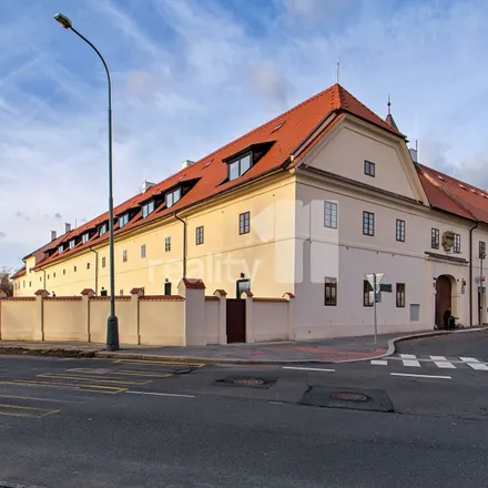 Image 2 - zámek Jinonice, Na Vidouli, 158 00 Prague, Czechia - Apartment for rent