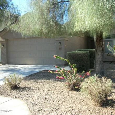 Rent this 3 bed house on 3205 South Justin Drive in Phoenix, AZ 85353