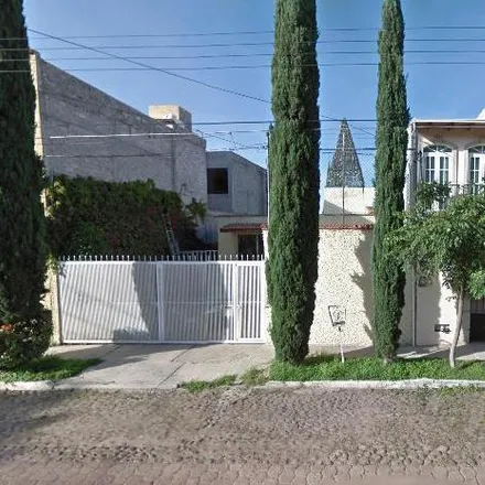 Buy this 3 bed house on Calle Nogal in Delegación Epigmenio González, 76140 Querétaro