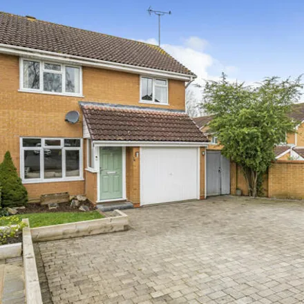 Buy this 3 bed duplex on Hurst Close in Test Valley, SO53 3PA