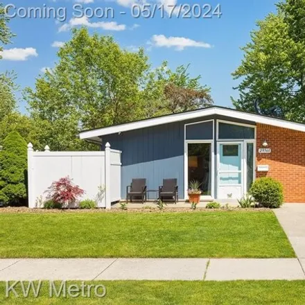 Buy this 3 bed house on 29564 Fairfax Street in Southfield, MI 48076