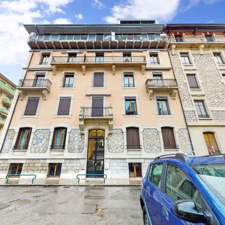Rent this 5 bed apartment on Chemin Surinam 4 in 1203 Geneva, Switzerland