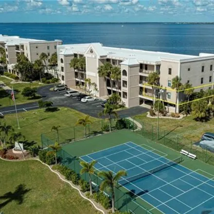 Buy this 3 bed condo on Jamaica Way in Fishermens Village, Punta Gorda