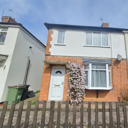 Rent this 3 bed duplex on Timber Street in Wigston, LE18 4QG