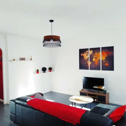 Image 6 - 16 Rue Mathieu Stilatti, 13003 Marseille, France - Apartment for rent