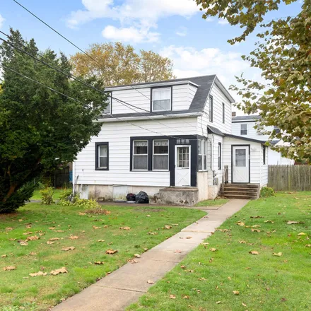 Buy this 3 bed house on 4th Avenue in Lester, Tinicum Township