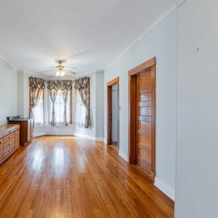 Image 5 - 5139 South Artesian Avenue, Chicago, IL 60632, USA - House for sale