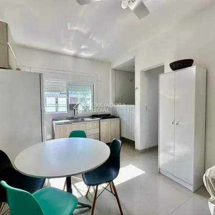 Rent this 2 bed apartment on Rua do Babaçu in Itacorubi, Florianópolis - SC