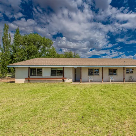 Buy this 3 bed house on 1530 Lillie Drive in Bosque Farms, Valencia County