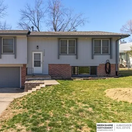 Buy this 3 bed house on 7328 South 53rd Street in Bellevue, NE 68157