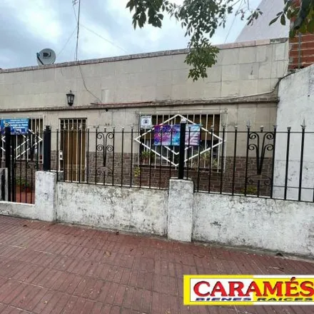 Buy this 2 bed house on Héctor Guidi 722 in Partido de Lanús, 1823 Gerli