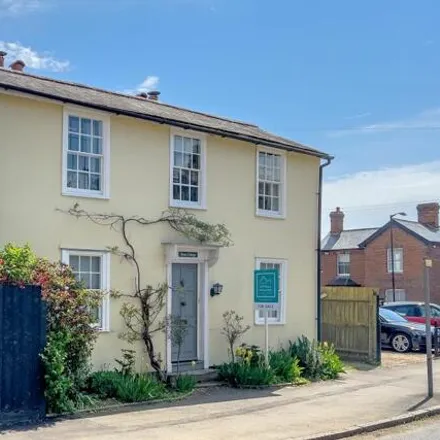 Buy this 3 bed house on Station Road in London Road, Newport