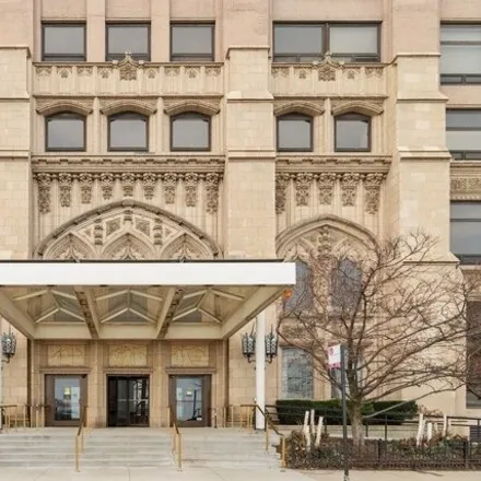 Buy this 2 bed condo on Northwestern University Chicago Campus in East Huron Street, Chicago