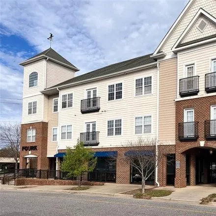 Buy this 3 bed condo on 1440 14th Avenue Northwest in Hickory, NC 28601