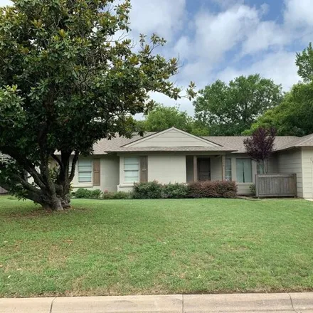 Rent this 4 bed house on 4128 Anita Ave in Fort Worth, Texas