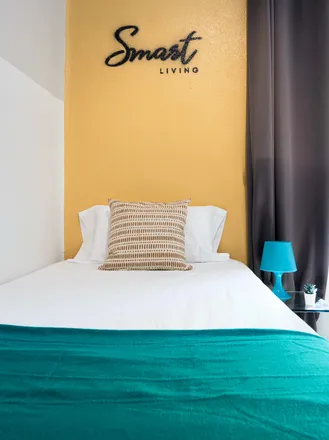 Rent this 1 bed room on Calle de Francisco de Rojas in 1, 28010 Madrid