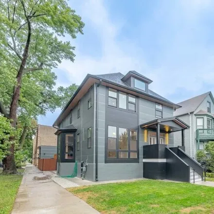 Rent this 3 bed house on 4200 North Monticello Avenue in Chicago, IL 60625
