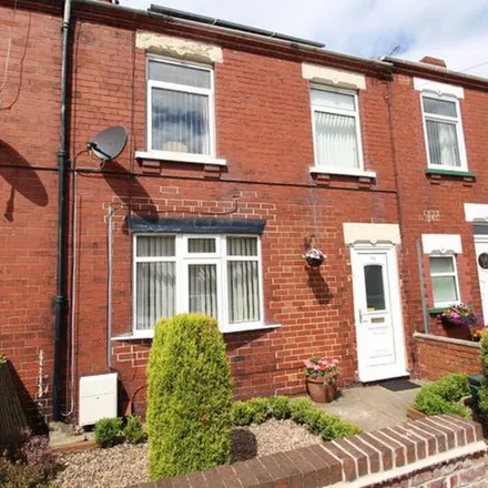 Rent this 3 bed townhouse on Edlington Lane in Doncaster, DN4 9QJ