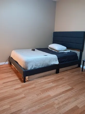 Rent this 1 bed room on 1324 Hemphill Street in Fort Worth, TX 76104