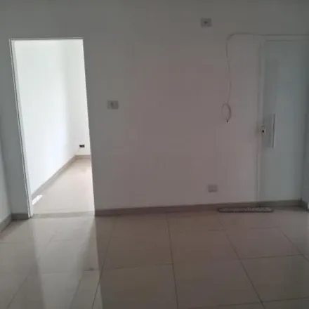 Rent this studio house on Rua Francisco Lameu in Jardim das Flòres, Osasco - SP