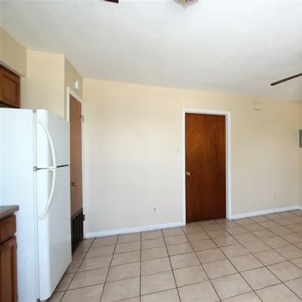 Image 5 - 178 West Canal Street, Laredo, TX 78041, USA - Apartment for rent