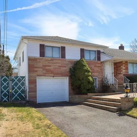 Buy this 3 bed house on 122 Haverford Road in Hicksville, NY 11801