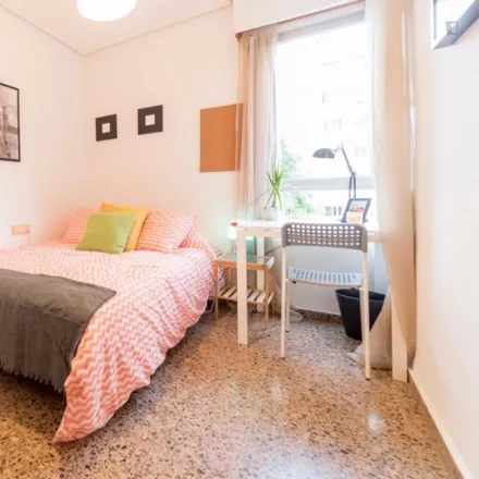 Rent this 5 bed room on Carrer de Ruben Darío in 18, 46021 Valencia