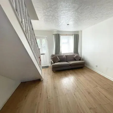 Image 5 - 11, 11 Alice Thompson Close, London, SE12 9PW, United Kingdom - House for sale