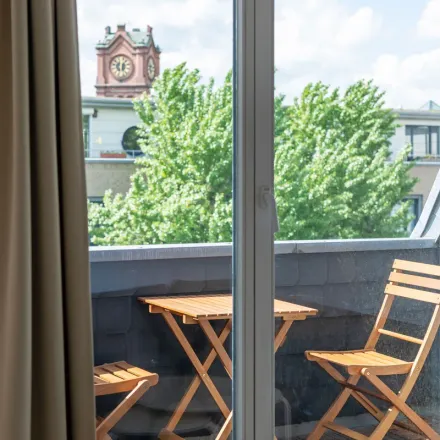 Rent this 2 bed apartment on Sillemstraße 38 in 20257 Hamburg, Germany