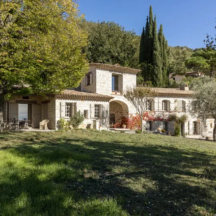 Buy this 5 bed house on 131 Chemin de Bellevue in 06740 Châteauneuf-Grasse, France