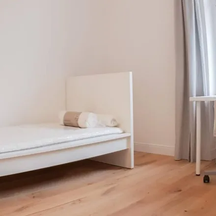 Rent this 6 bed apartment on Schulstraße 20 in 13347 Berlin, Germany