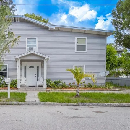 Buy this 6 bed house on Sunrise Market in West Woodlawn Avenue, Tampa