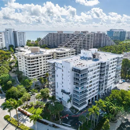 Image 7 - Island Breakers, 150 Ocean Lane Drive, Key Biscayne, Miami-Dade County, FL 33149, USA - Apartment for rent