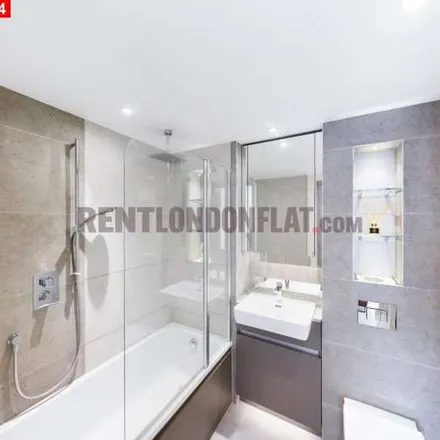Image 2 - Woolwich High Street, London, SE18 6NZ, United Kingdom - Apartment for rent