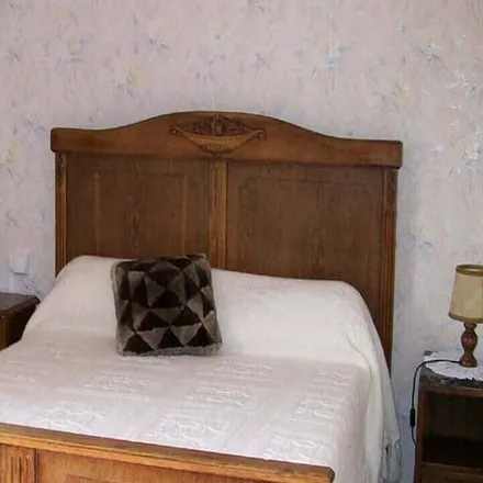 Rent this 2 bed house on Le Coteau d'Acle in 04120 La Palud-sur-Verdon, France