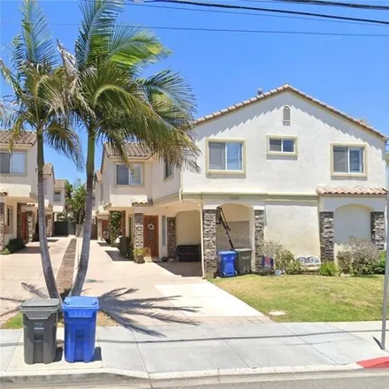 Rent this 3 bed house on 2223 Grant Avenue in Redondo Beach, CA 90278