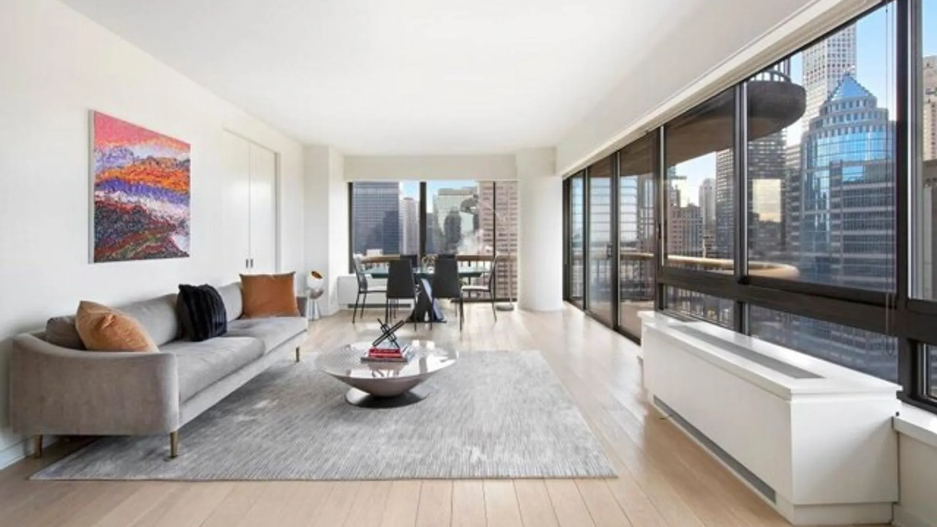 Trump Plaza Apartments, 167 East 61st Street, New York, NY 10021, USA | Studio apartment for rent
