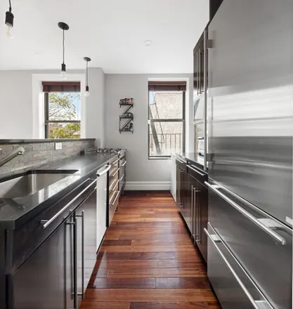 Image 3 - 234 West 21st Street, New York, NY 10011, USA - Apartment for sale
