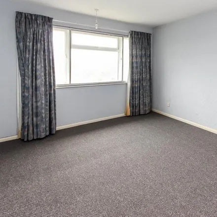 Image 5 - 35 Abbots Way, Little Irchester, NN8 2AF, United Kingdom - House for rent