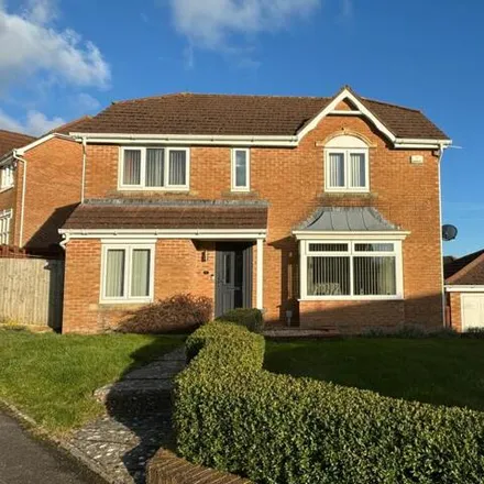 Buy this 4 bed house on unnamed road in Barry, CF63 1HB