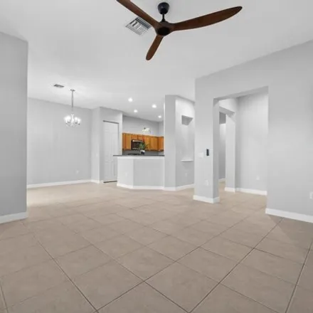 Image 8 - 735 Marina del Ray Lane, West Palm Beach, FL 33401, USA - Townhouse for sale