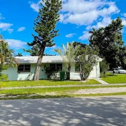 Buy this 4 bed house on 581 Southeast 2nd Avenue in Dania Beach, FL 33004