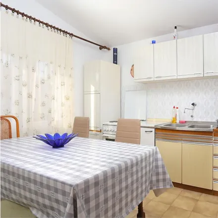 Image 2 - Općina Rogoznica, Šibenik-Knin County, Croatia - Apartment for rent