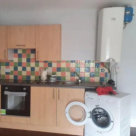 Rent this studio apartment on Wimpy in 245A High Street, Chatham