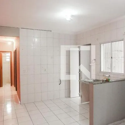 Buy this 2 bed apartment on Rua Japão in Jardim Santo Antônio, Santo André - SP