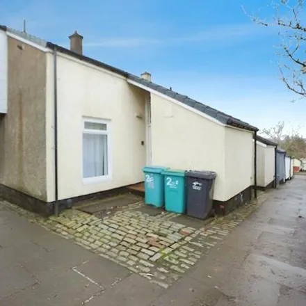 Rent this 3 bed house on Seafar Road in Cumbernauld, G67 1HL
